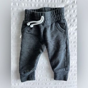 Childhoods Clothing infant jogger 6-12 mo